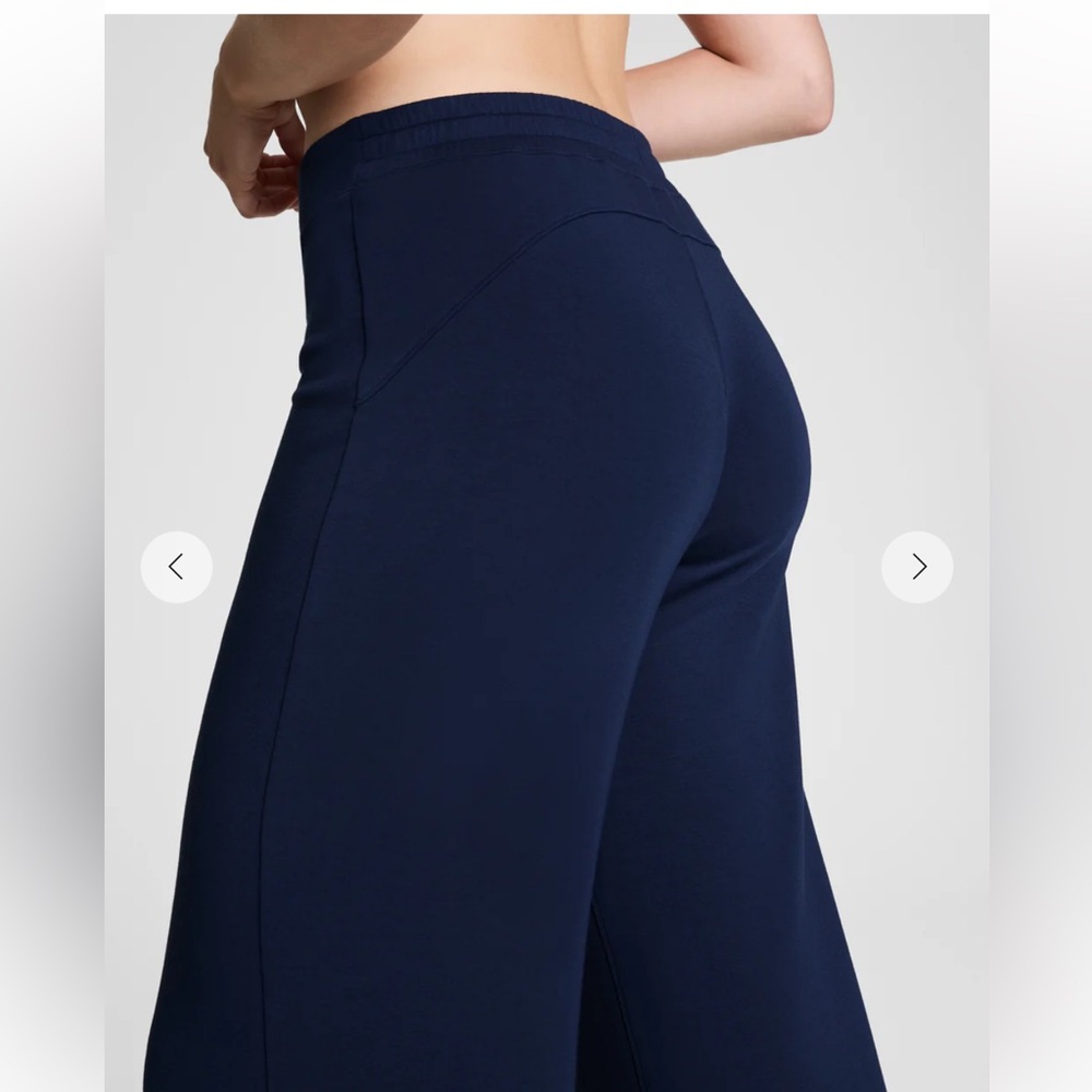 Spanx Wide Leg Air Essentials Pants - Picture 3 of 6